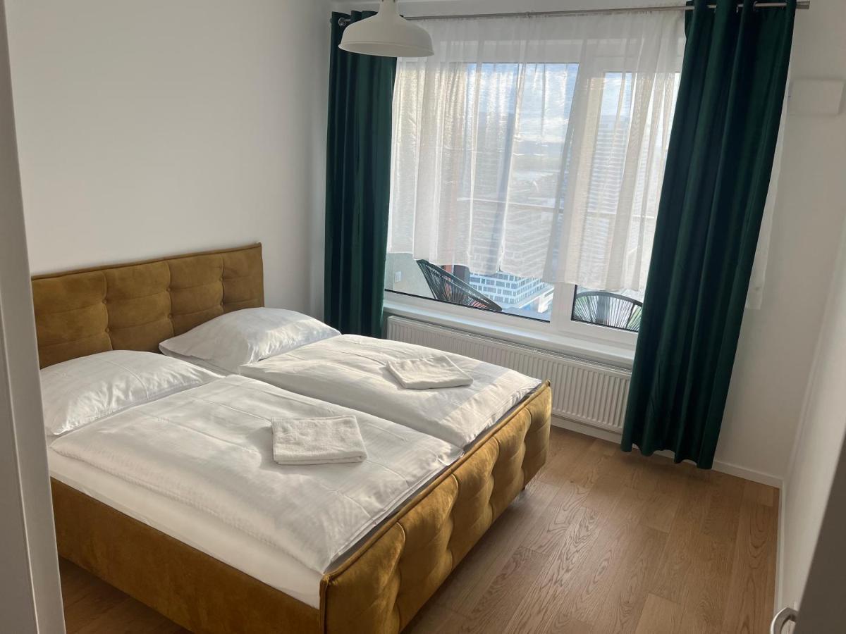 New Downtown Apartment Couple Minute From The Old Town Bratislava Luaran gambar