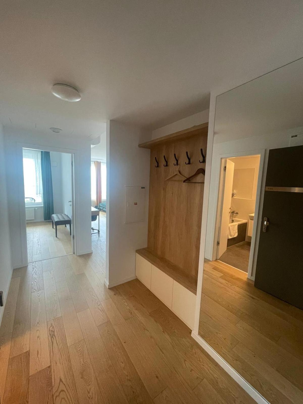 New Downtown Apartment Couple Minute From The Old Town Bratislava Luaran gambar